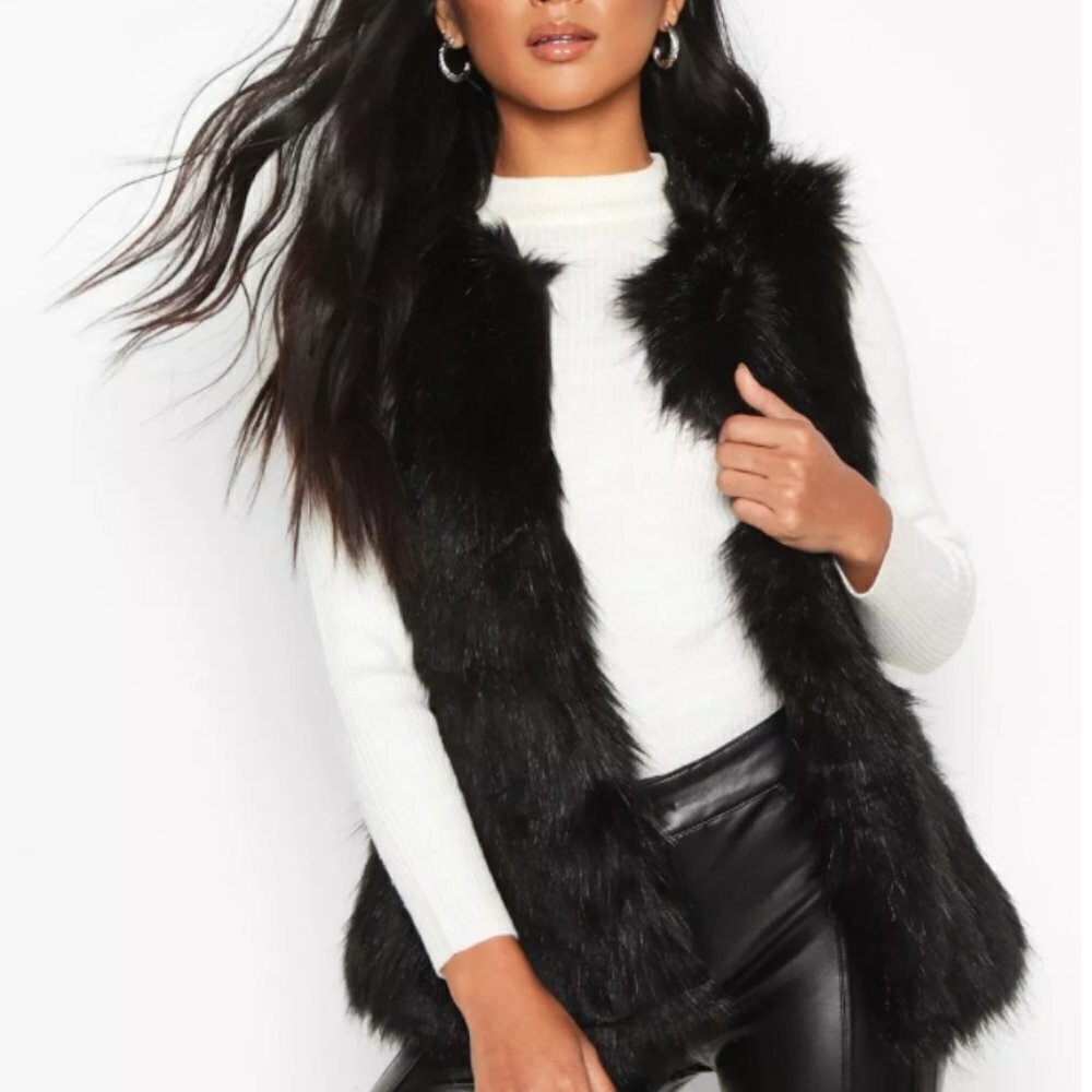DENA NEW YORK- VEST Fur HIGH END Black VEGAN Faux  Small